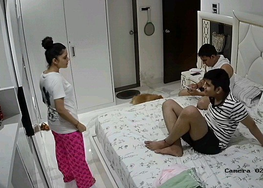 Young mom changing dress infront of son and later fucked